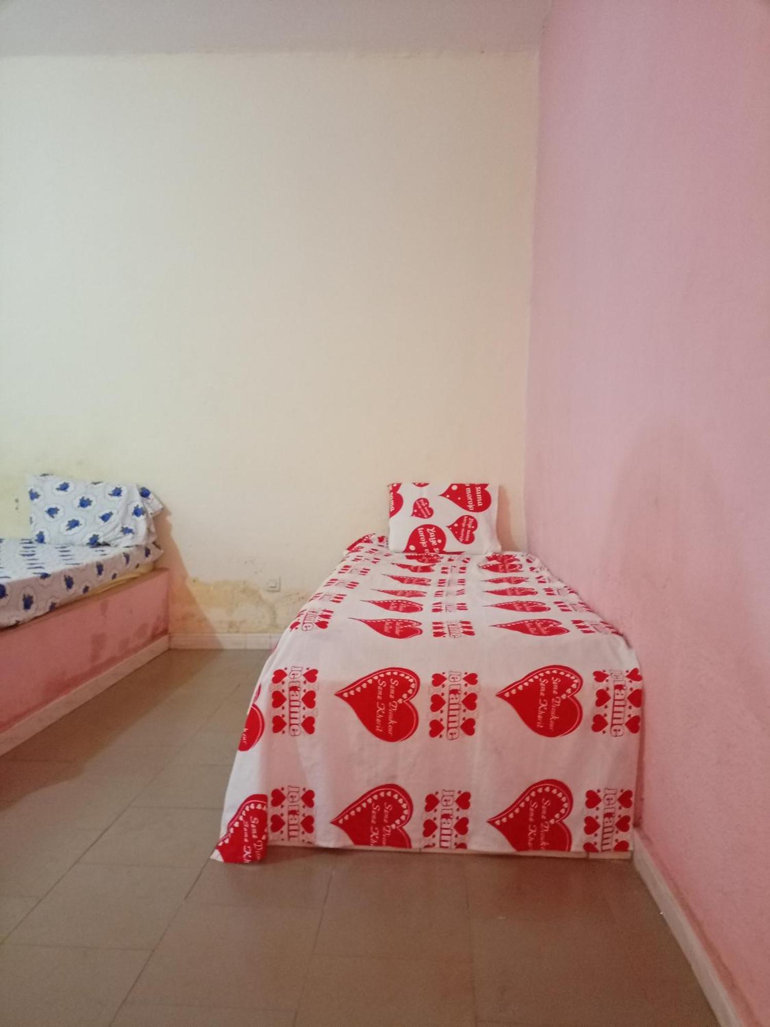 Chez Paolo Hotel Toubab Dialaw Ngoại thất bức ảnh
