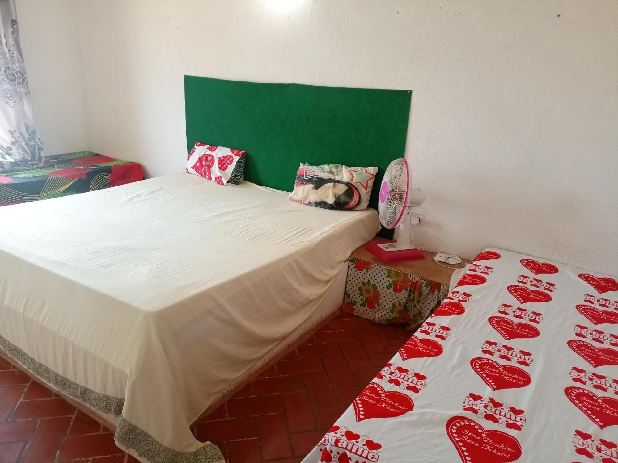 Chez Paolo Hotel Toubab Dialaw Ngoại thất bức ảnh