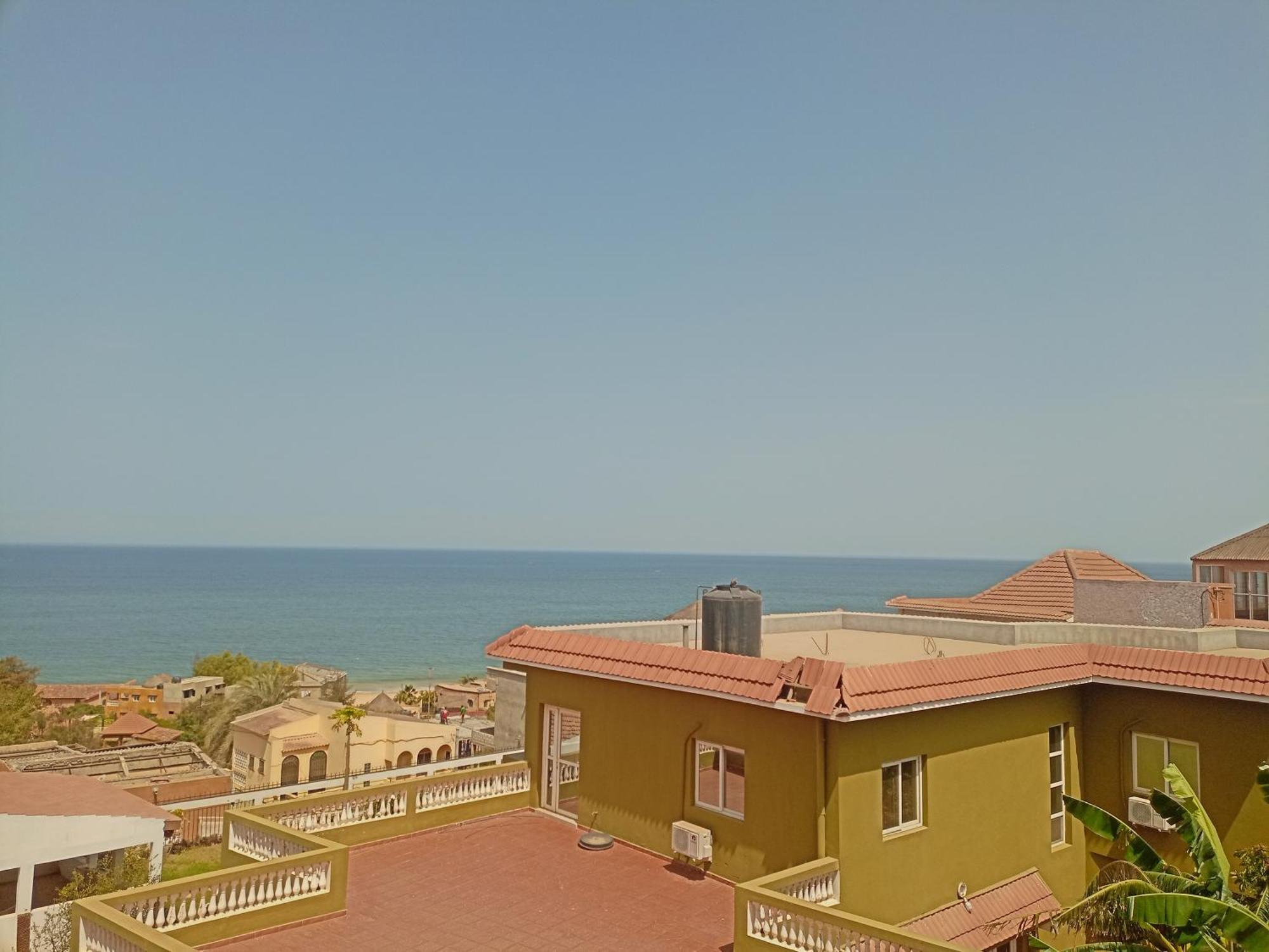 Chez Paolo Hotel Toubab Dialaw Ngoại thất bức ảnh